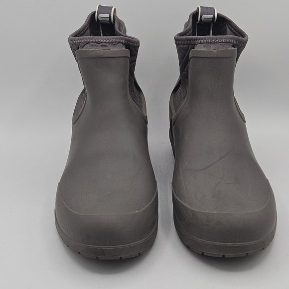 UGG Women's 9 Chevonne Rain/Snow Boot w/ Sheepskin Insoles in Charcoal - Picture 11 of 14